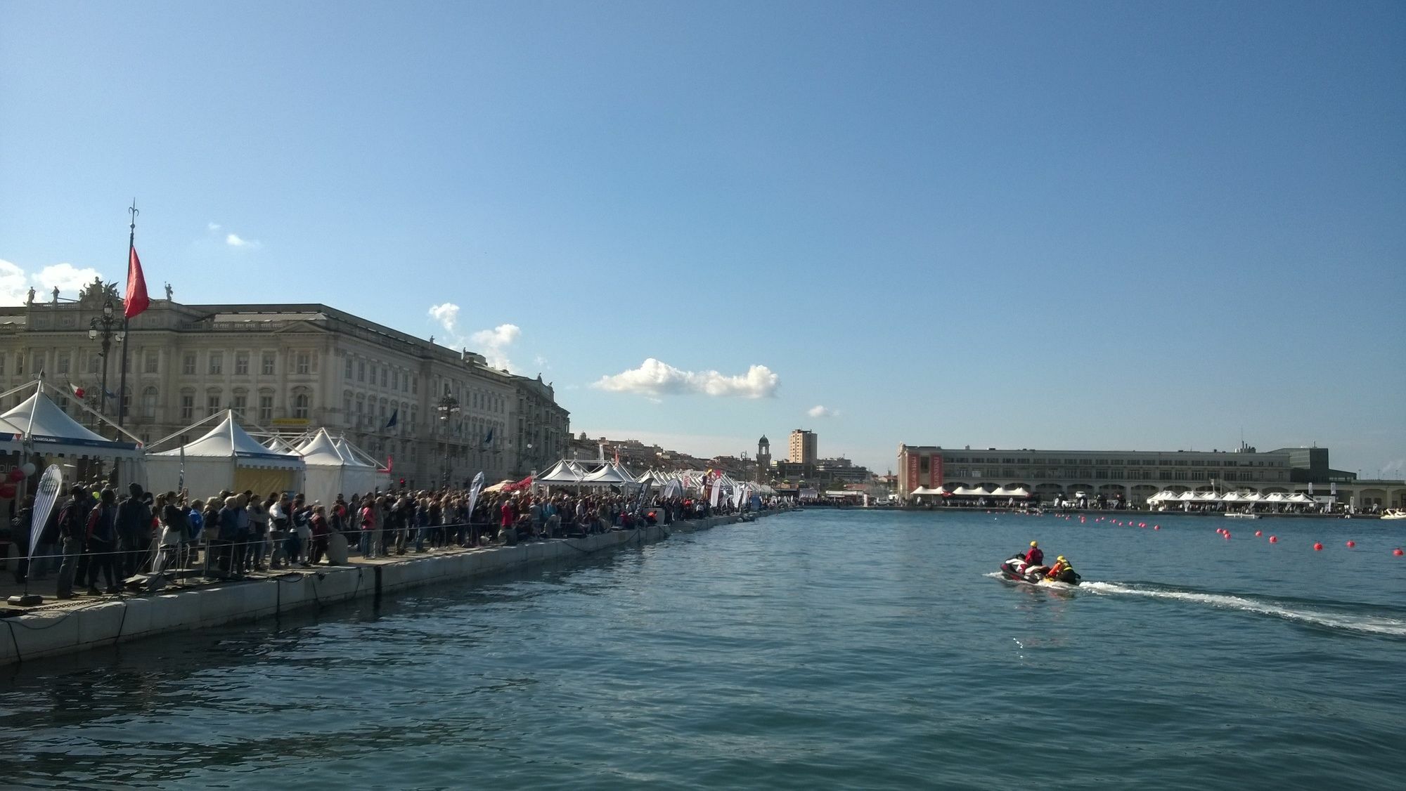 Appartamento Cristoforo Colombo Triëst Buitenkant foto