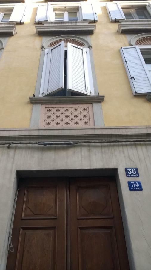 Appartamento Cristoforo Colombo Triëst Buitenkant foto